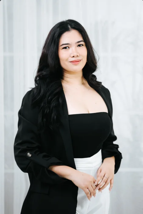 Reeva, Huna Creatives team